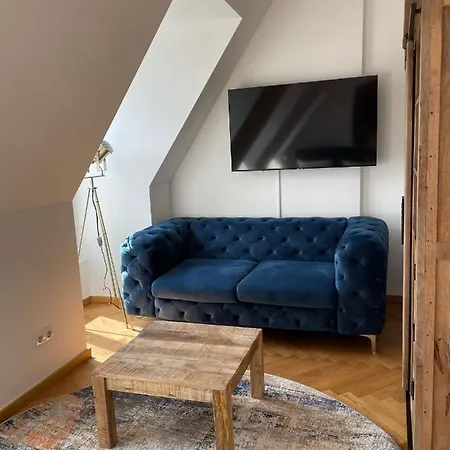 Modernes An Der Frauenkirche Ii * Δρέσδη